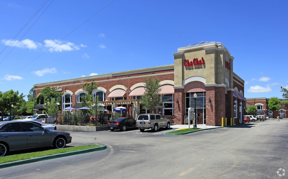 More Photos Of 3770 W Robinson St, Norman Unknown For Lease