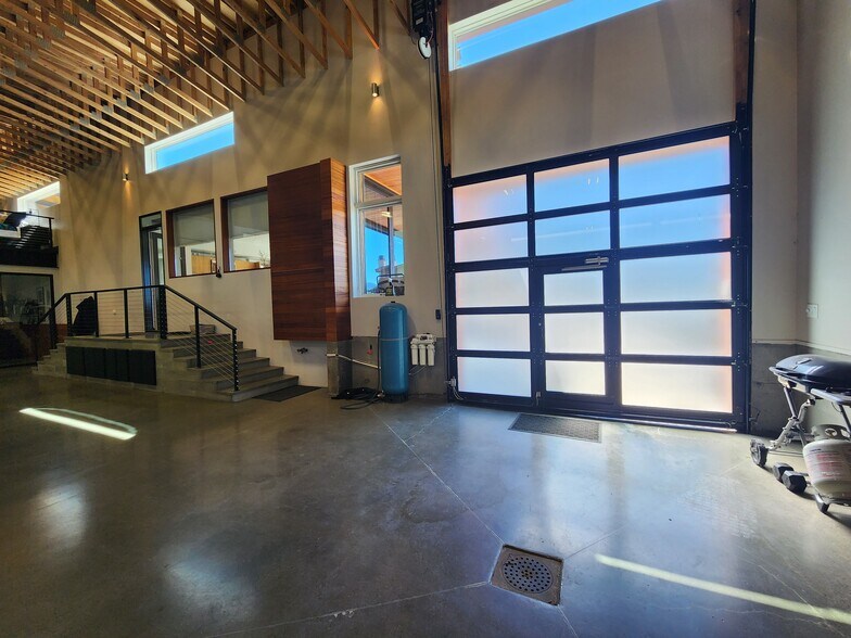 More Photos Of 872 Alpine Village Loop, Alpine Airplane Hangar For Sale