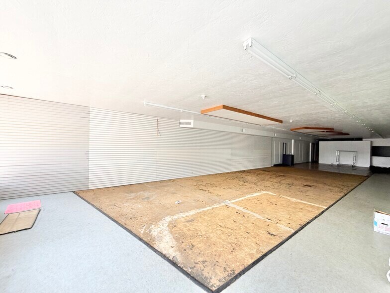 More Photos Of 717 W Lewis St, Pasco Storefront For Sale