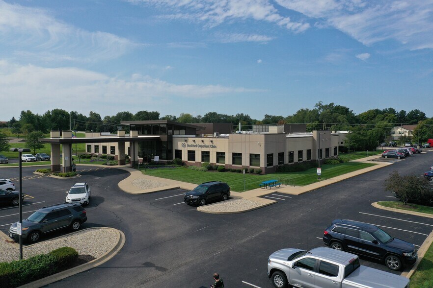 More Photos Of 816 Featherstone Rd, Rockford Medical For Sale