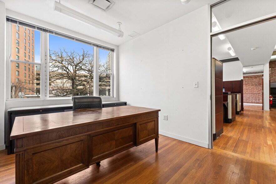 More Photos Of 953 Washington Blvd, Stamford Storefront Retail Office For Lease