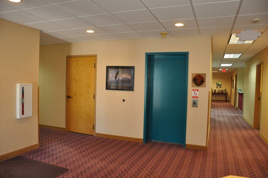 More Photos Of 669 N Medina St, Loretto Office For Lease