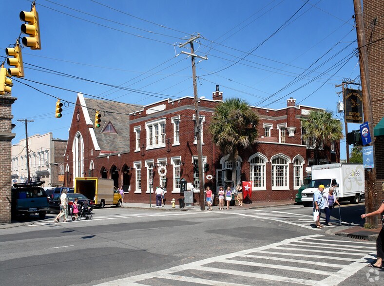 More Photos Of 32 N Market St, Charleston Storefront For Lease