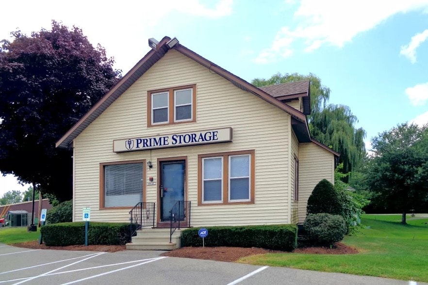 Primary Photo Of 724 Watervliet Shaker Rd, Latham Self Storage For Lease