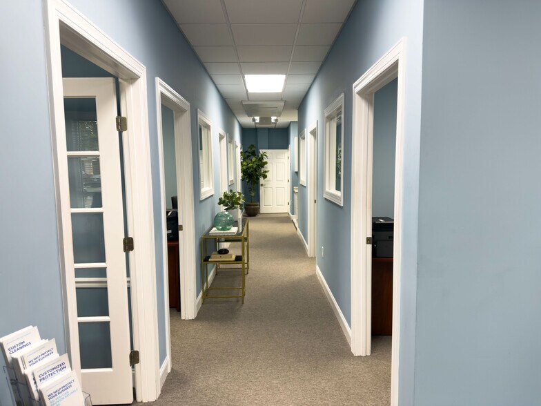 More Photos Of 9719 Northeast Pky, Matthews Office For Lease