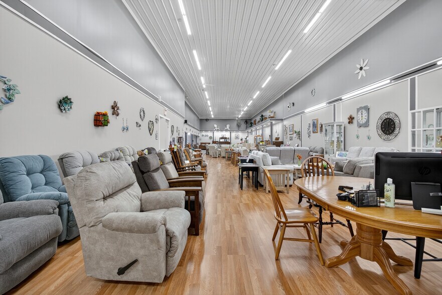 More Photos Of 3530 - 3532 Union St, North Chili Freestanding For Sale