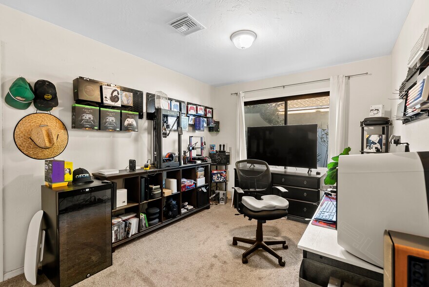 More Photos Of 429 Nautilus St, La Jolla Apartments For Sale