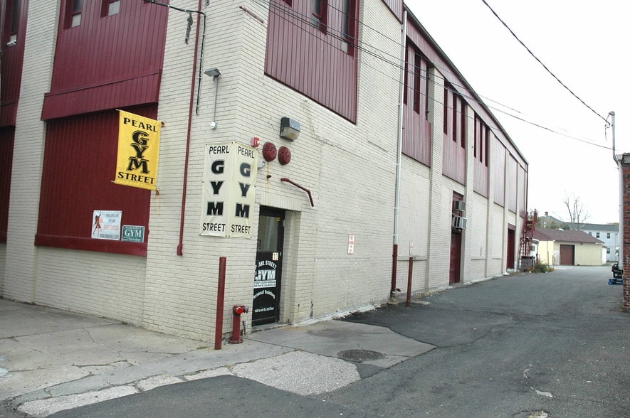More Photos Of 10-30 Pearl St, Long Branch Warehouse For Lease