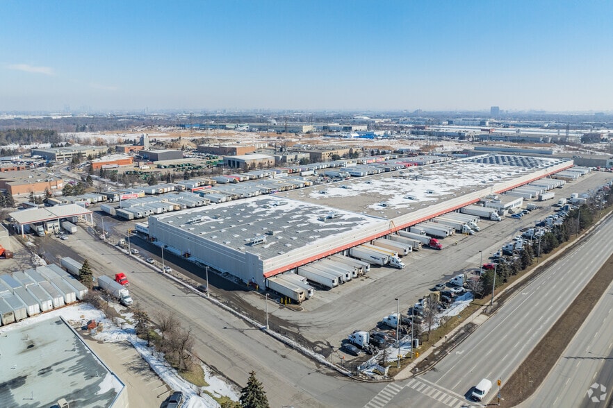 More Photos Of 8495 Goreway Dr, Brampton Warehouse For Lease