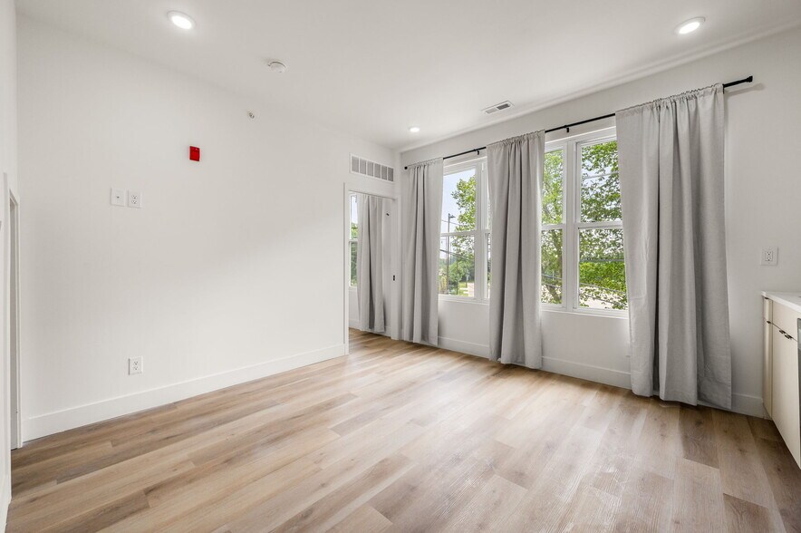 More Photos Of 4921 Chester Ave, Philadelphia Multifamily For Sale