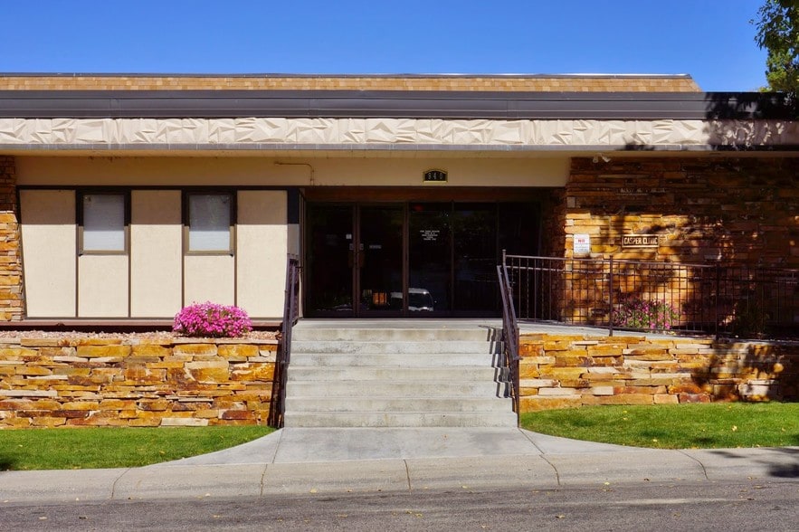 More Photos Of 940 E 3rd St, Casper Medical For Sale