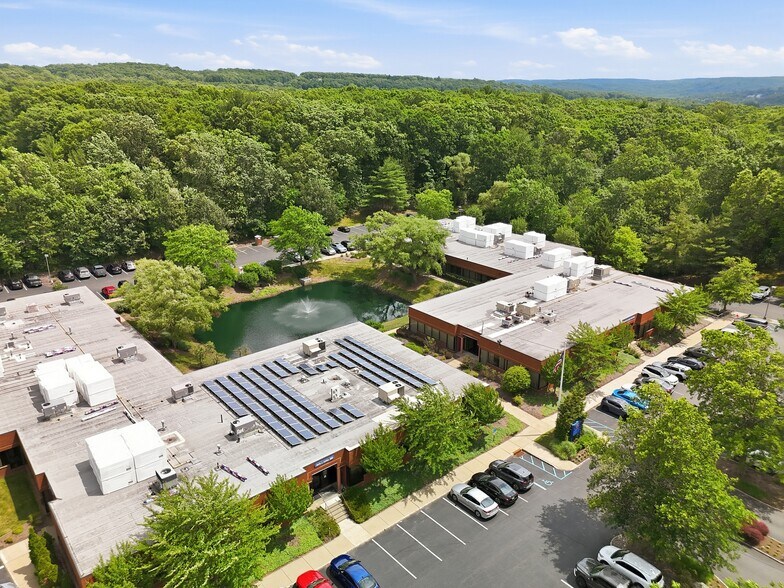 More Photos Of 200 Mineral Springs Rd, Rockaway Medical For Sale