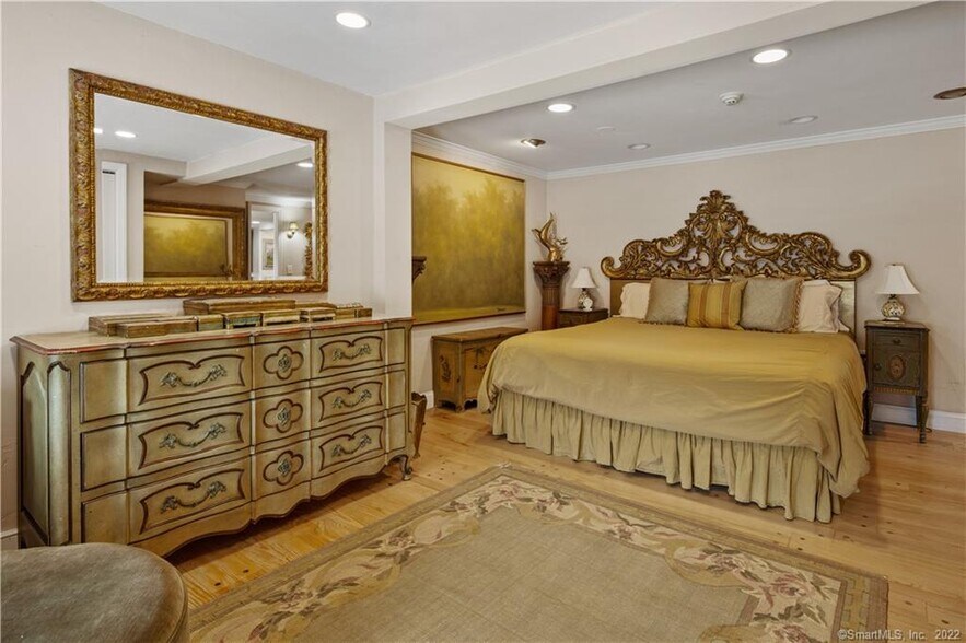 More Photos Of 4 Long Ridge Rd, Redding General Retail For Sale