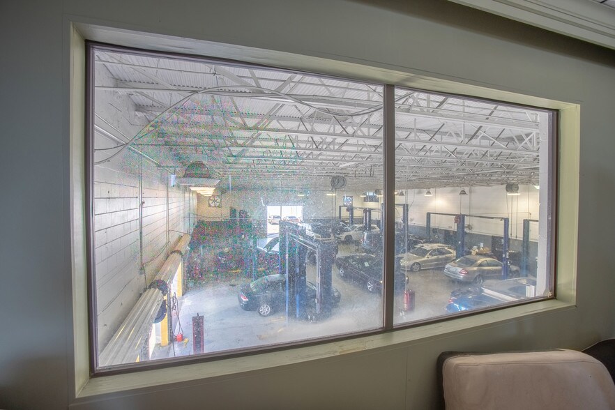 More Photos Of 6239 S Orange Blossom Trl, Orlando Auto Dealership For Sale