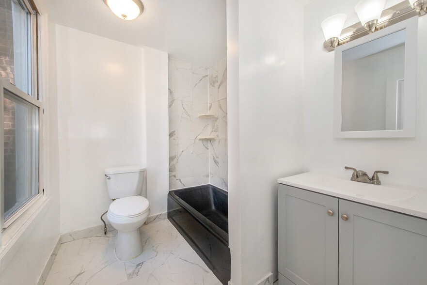 More Photos Of 611 Summit Ave, Union City Storefront Retail Residential For Sale