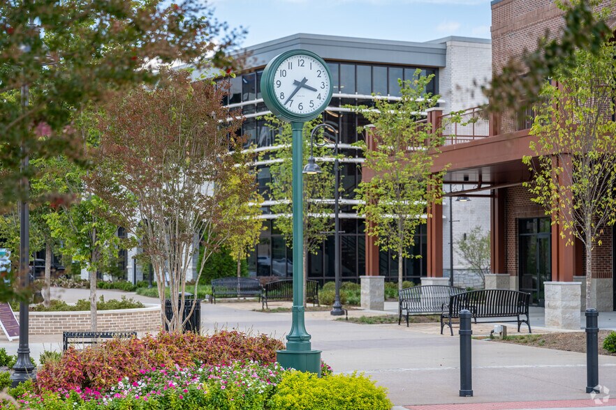 More Photos Of 2285 Wisteria Dr, Snellville Unknown For Lease