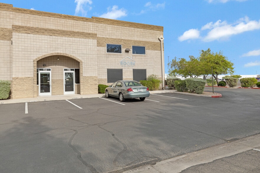 More Photos Of 1745 W Deer Valley Rd, Phoenix Light Distribution For Sale