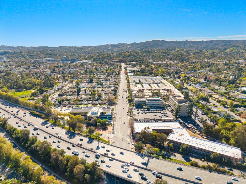 More Photos Of 5353-5363 Balboa Blvd, Encino Medical For Lease