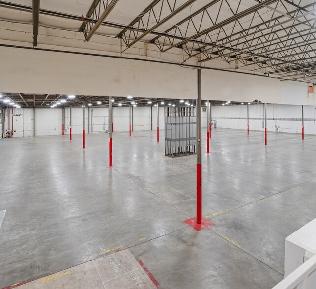 More Photos Of 13201 W Reese Blvd, Huntersville Warehouse For Sale