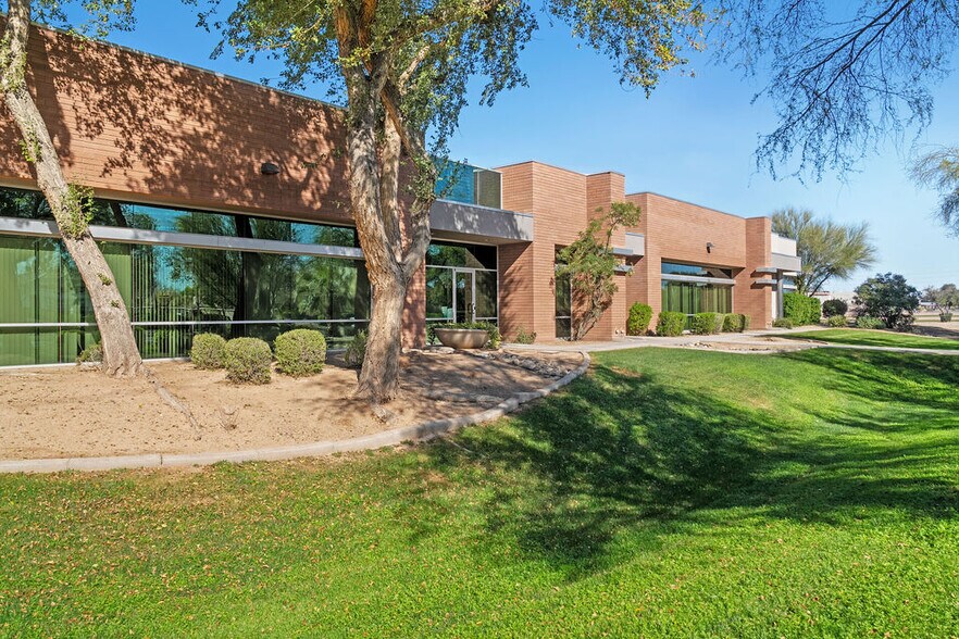 More Photos Of 5500 W Chandler Blvd, Chandler Office For Lease