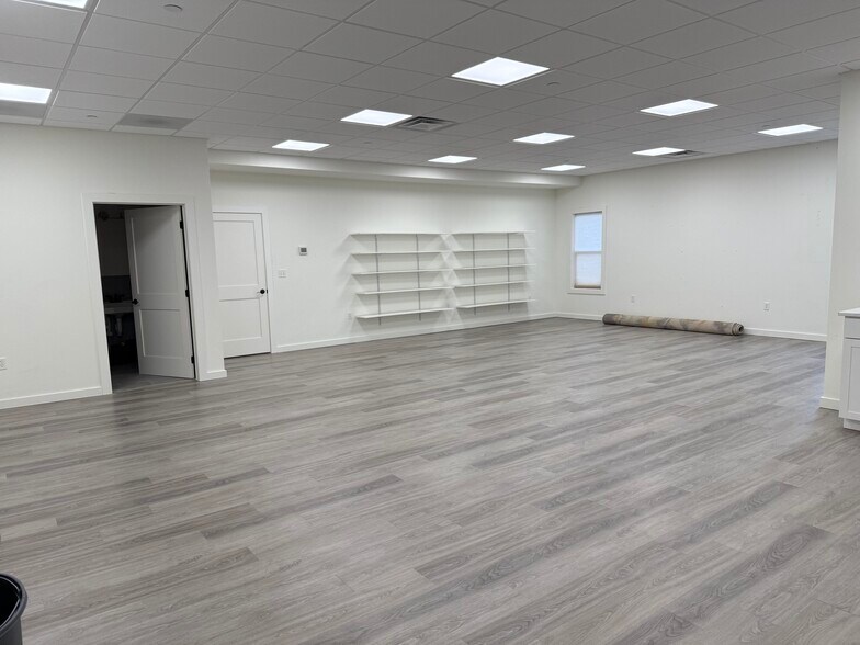 More Photos Of 155 Mill Town Loop, Bozeman Office For Lease