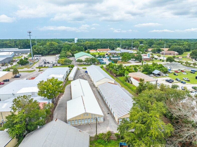 More Photos Of 1719 Signal Point Rd, Charleston Self Storage For Sale