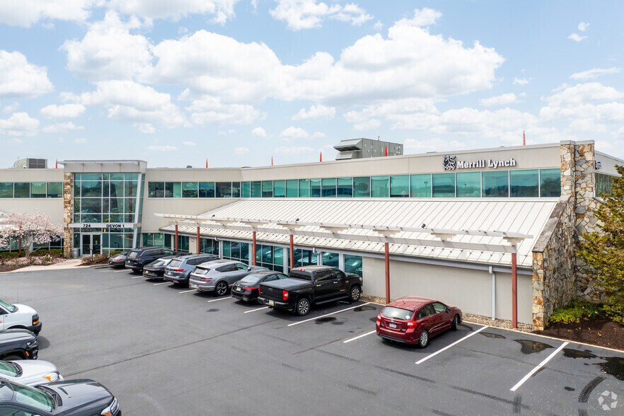 Primary Photo Of 724 W Lancaster Ave, Wayne Office For Lease