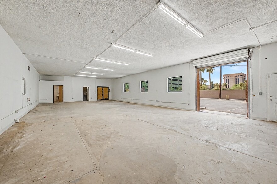 More Photos Of 1805 W Van Buren St, Phoenix Storefront Retail Office For Sale