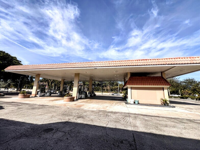 More Photos Of 7380 Wiles Rd, Coral Springs Freestanding For Sale