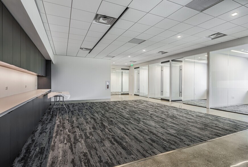 More Photos Of 2916 N Miami Ave, Miami Office For Lease
