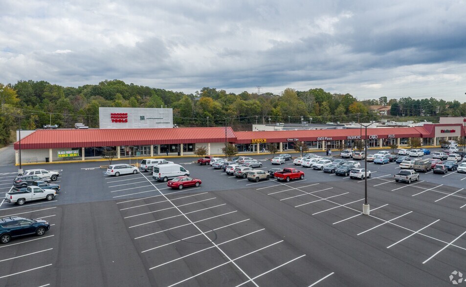 More Photos Of 3001S S Cannon Blvd, Kannapolis Unknown For Lease