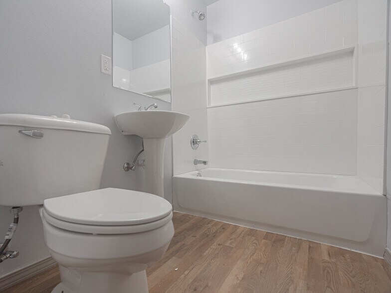 More Photos Of 3732 NW 23rd St, Oklahoma City Apartments For Sale