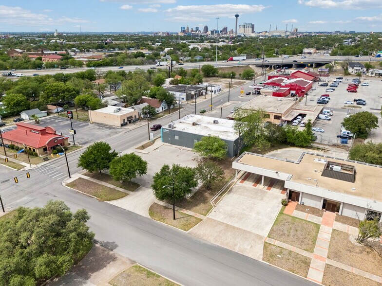 More Photos Of 2014 S Hackberry St, San Antonio Office For Sale