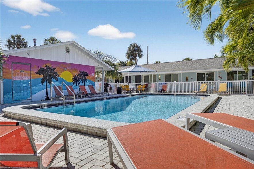 More Photos Of 523 72nd Ave, St Pete Beach Hotel For Sale