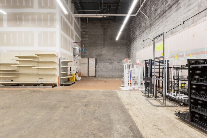 More Photos Of 5252 Bardstown Rd, Louisville General Retail For Sale