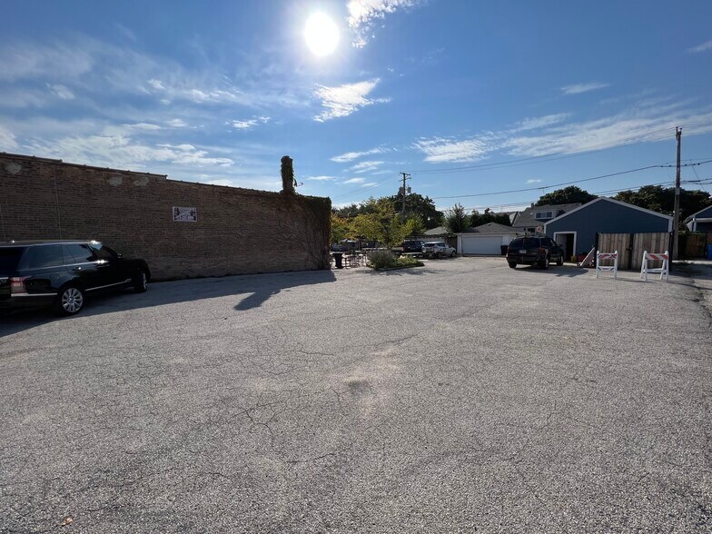 More Photos Of 5901 W Lawrence Ave, Chicago Freestanding For Sale