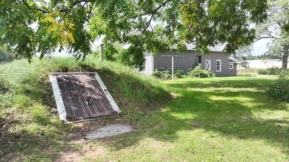 More Photos Of 11250 Dixie Hwy, Birch Run Land For Sale