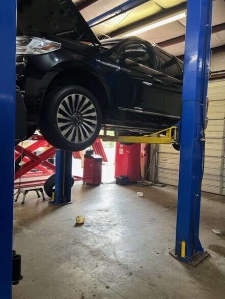 More Photos Of 2351 Dutch Fork Rd, Chapin Auto Repair For Sale