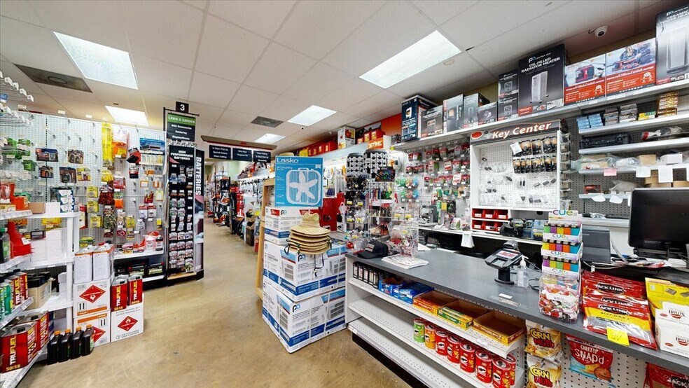 More Photos Of 113 Bo Bo Dr, Crystal Springs Freestanding For Lease