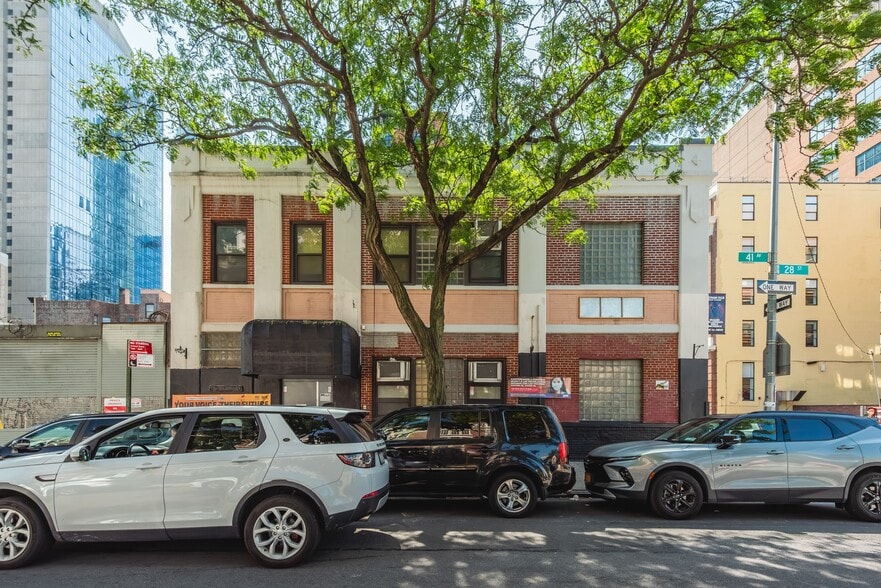 More Photos Of 2804 41st Ave, Long Island City Apartments For Sale