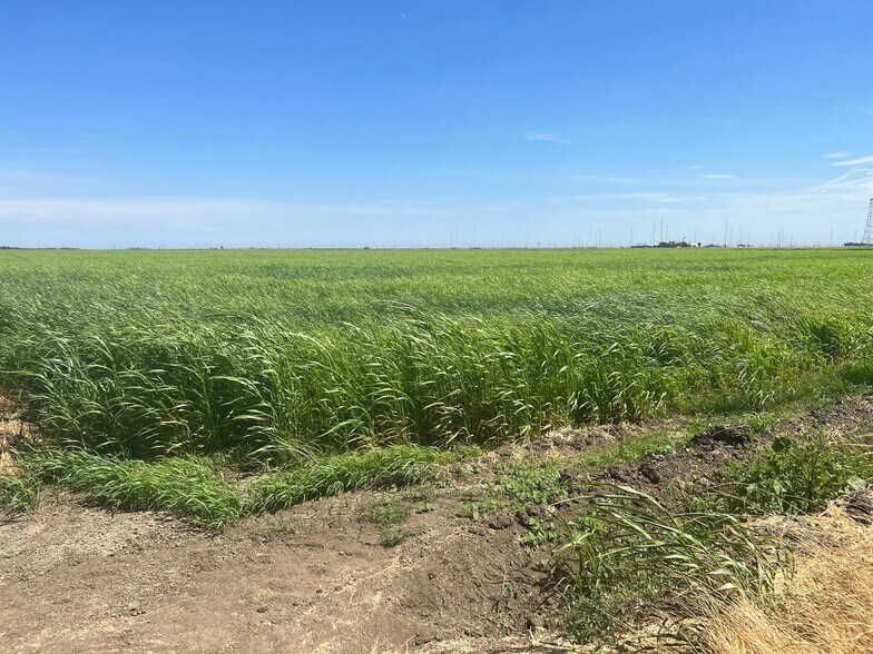 More Photos Of Radio Station, Dixon Land For Sale