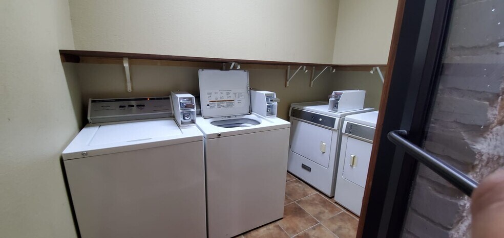 More Photos Of 3005 Houston Hwy, Victoria Hotel For Sale