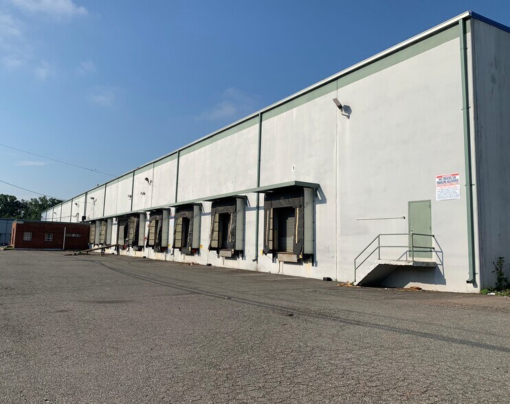 More Photos Of 4 Terminal Way, Avenel Warehouse For Lease