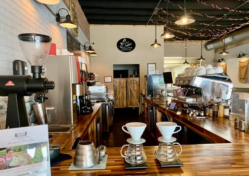 More Photos Of 111 E Main St, Atlanta Restaurant For Sale