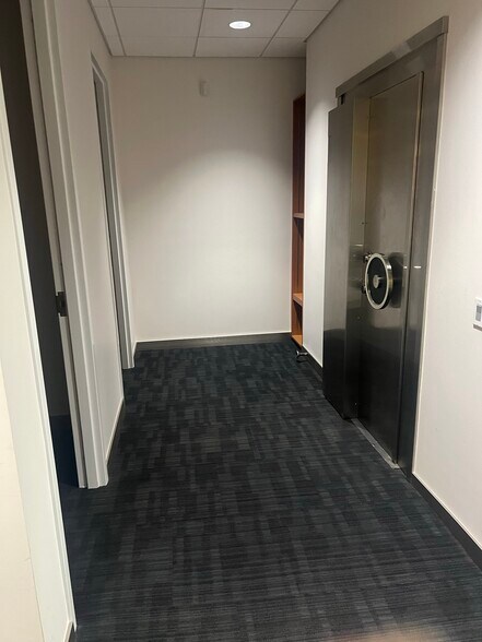 More Photos Of 227 W Valley Blvd, San Gabriel Restaurant For Lease