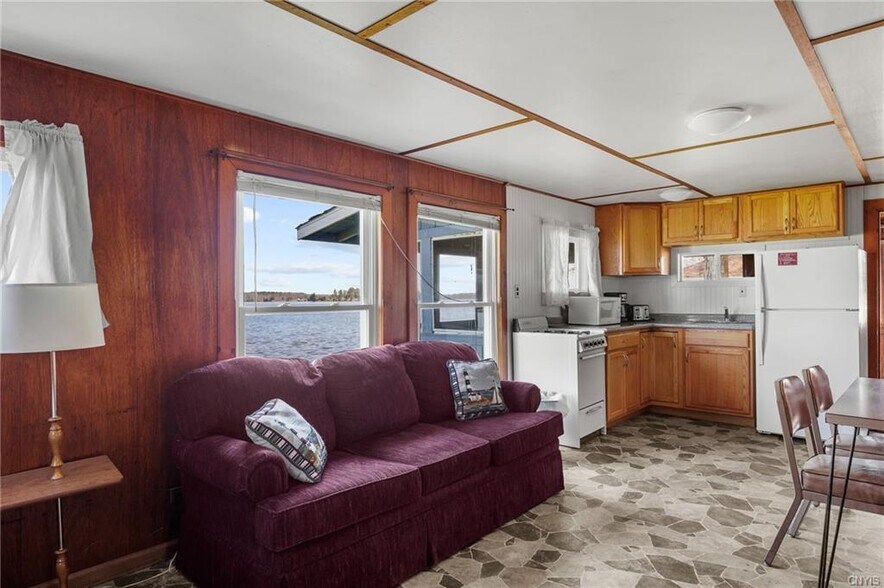 More Photos Of 2468 County Route 6, Hammond Hotel For Sale