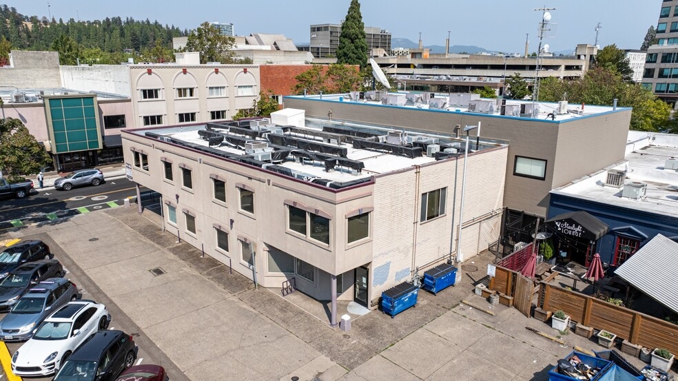 More Photos Of 142 W 8th Ave, Eugene Office For Sale