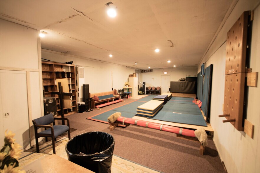 More Photos Of 506 SW 13th Ave, Mineral Wells Specialty For Sale