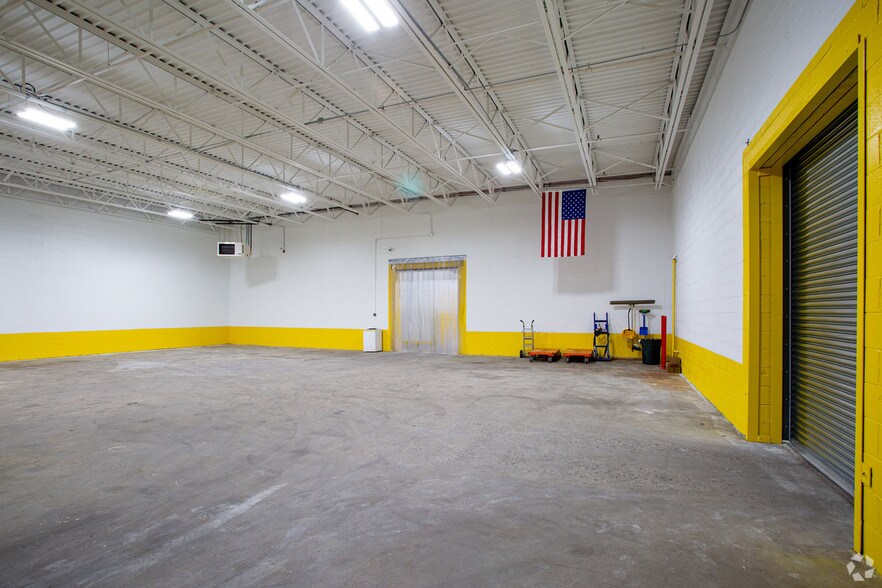 More Photos Of 171 Heller Pl, Bellmawr Warehouse For Lease