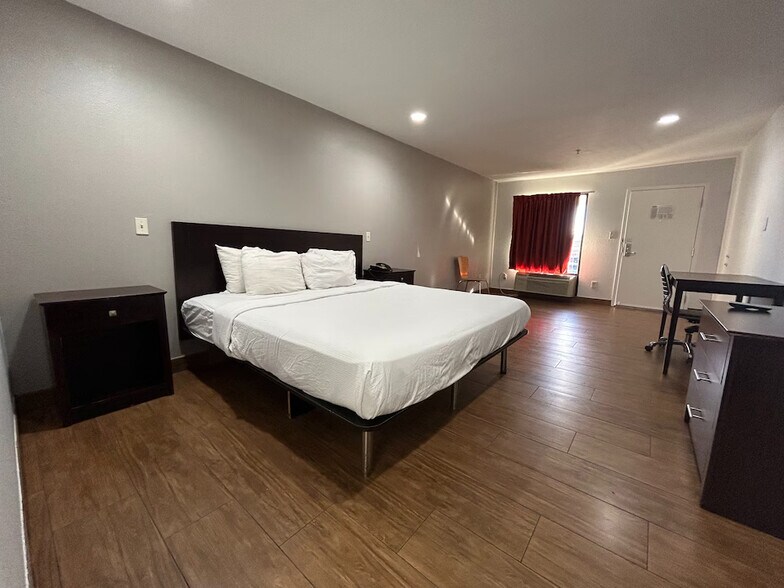 More Photos Of 125 Rushing Rd W, Denham Springs Hotel For Sale